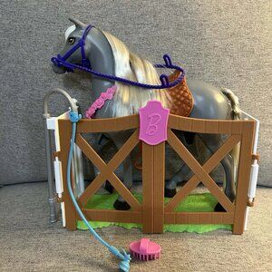 Mattel Barbie World Horse Stable Playset